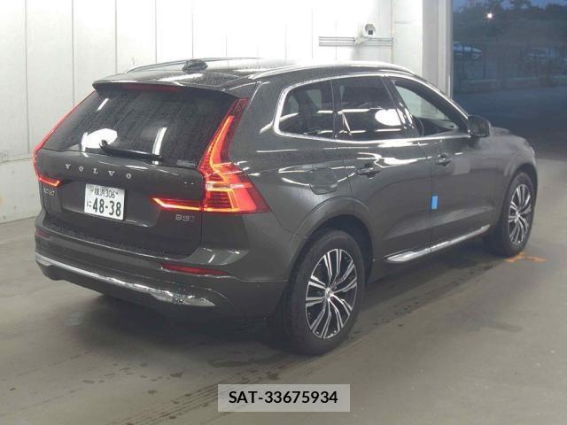 Volvo XC60 2022-02 8816228-1