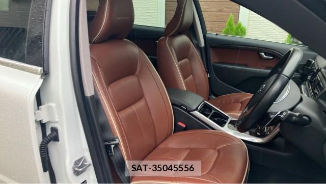 Volvo XC70 2016-05 8815489-5