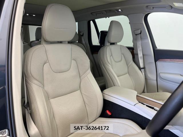 Volvo XC90 2017-07 8812145-11