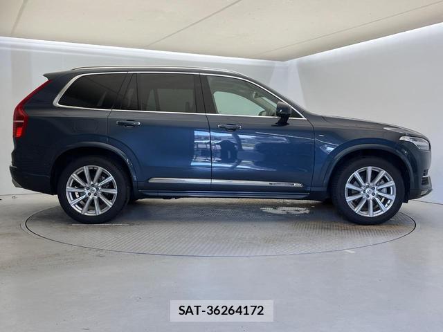 Volvo XC90 2017-07 8812145-18