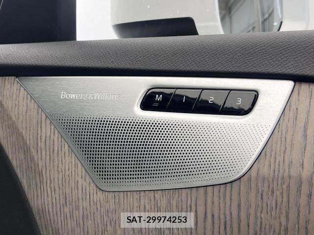 Volvo XC90 2021-03 8812147-5