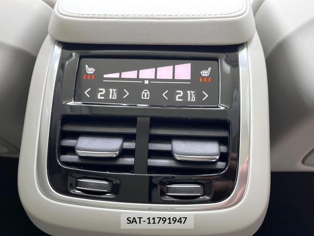 Volvo XC90 2024-03 8812154-14
