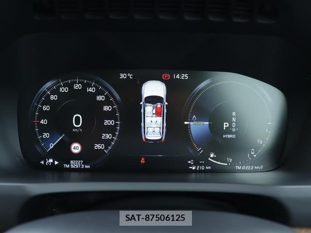 Volvo XC90 2019-12 8812171-12
