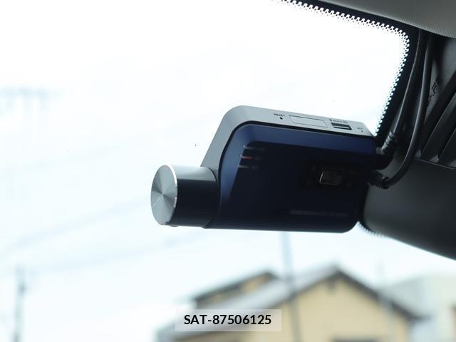 Volvo XC90 2019-12 8812171-16