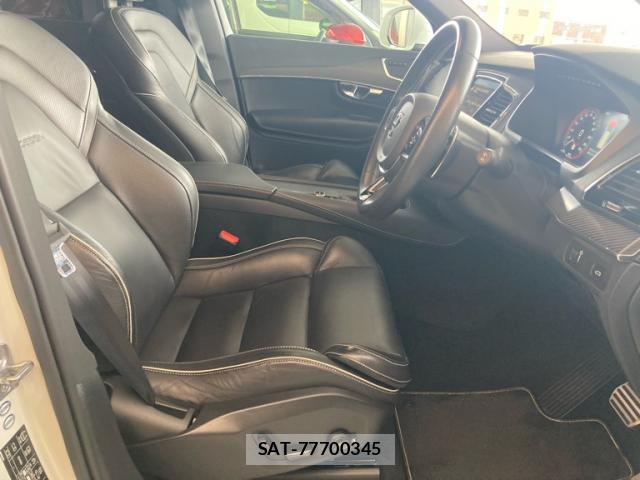 Volvo XC90 2016-08 8812530-10
