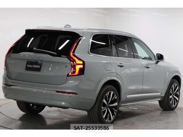 Volvo XC90 2026-06 8814043-8