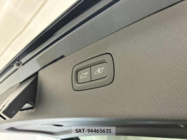 Volvo XC90 2025-09 8814280-19