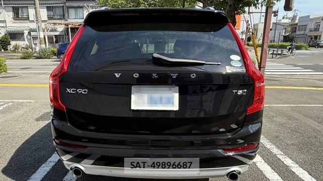Volvo XC90 2018-06 8815522-1
