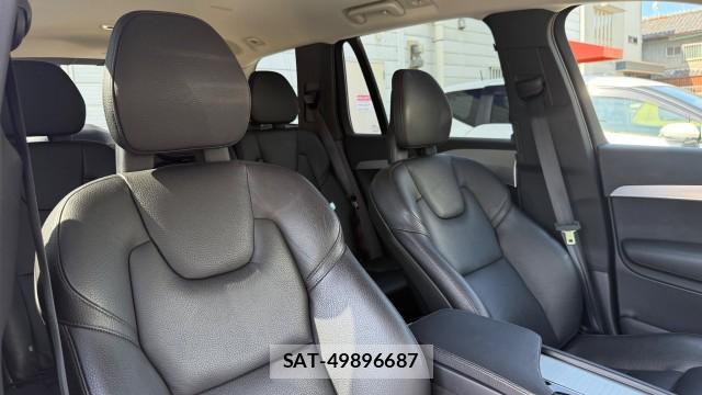 Volvo XC90 2018-06 8815522-5