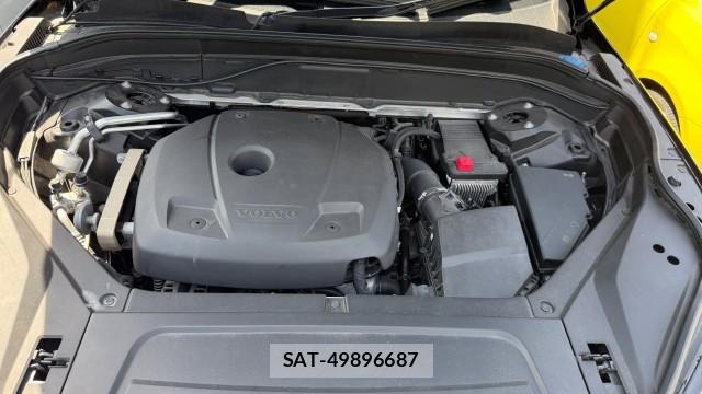 Volvo XC90 2018-06 8815522-7