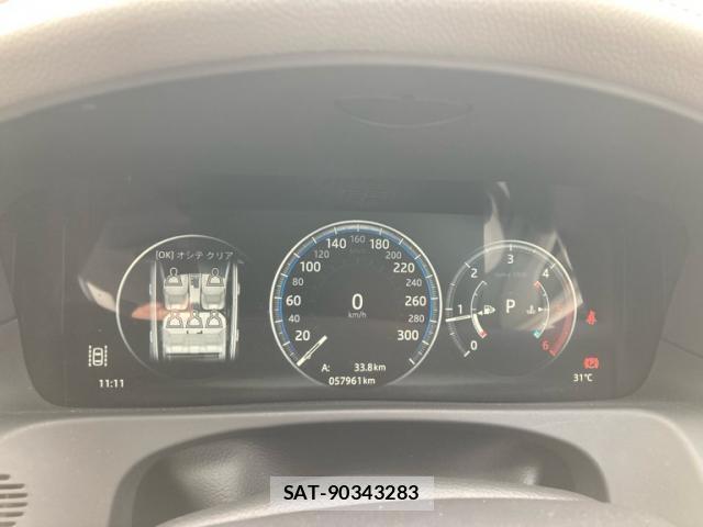 Jaguar XF 2018-11 8815255-17