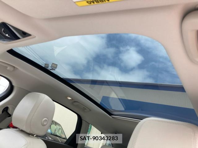 Jaguar XF 2018-11 8815255-8