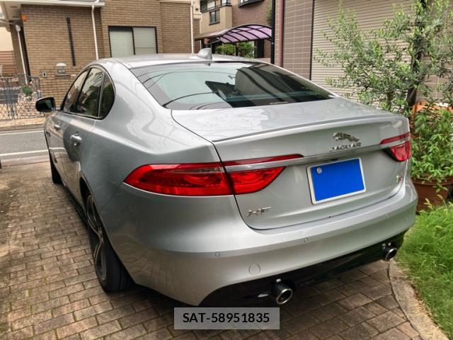 Jaguar XF 2016-06 8816239-1