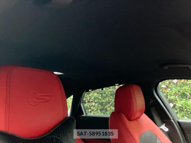 Jaguar XF 2016-06 8816239-15