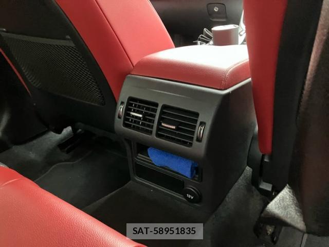 Jaguar XF 2016-06 8816239-17