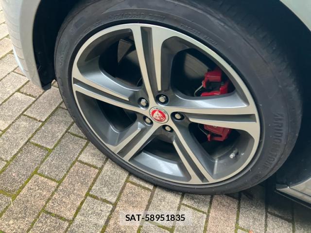 Jaguar XF 2016-06 8816239-4