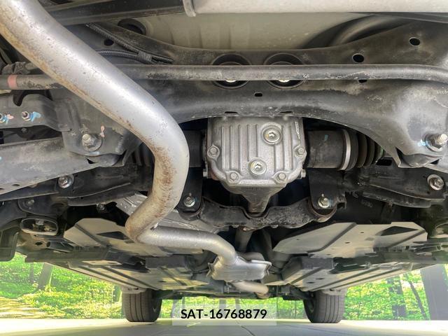 Subaru XV HYBRID 2015-10 8814396-18