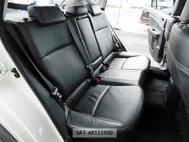 Subaru XV HYBRID 2014-01 8817051-11