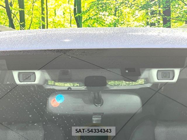 Subaru XV 2017-07 8812046-4