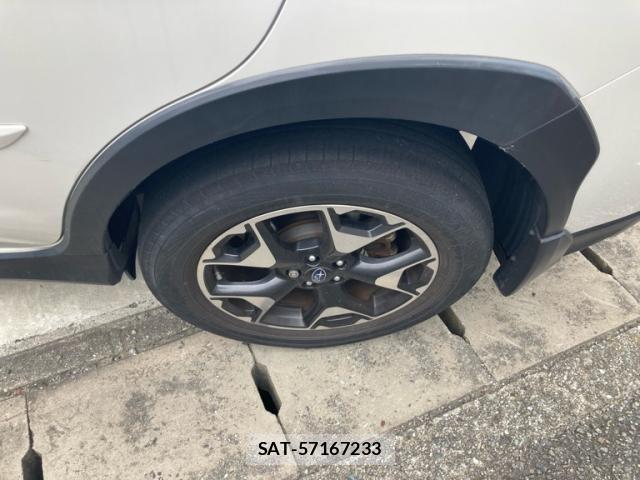 Subaru XV 2017-09 8814084-14