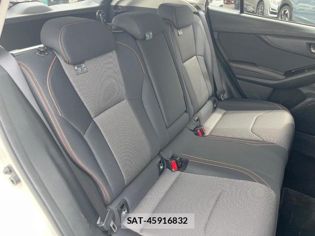 Subaru XV 2018-05 8814509-9