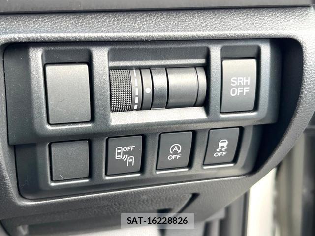 Subaru XV 2017-11 8814750-5