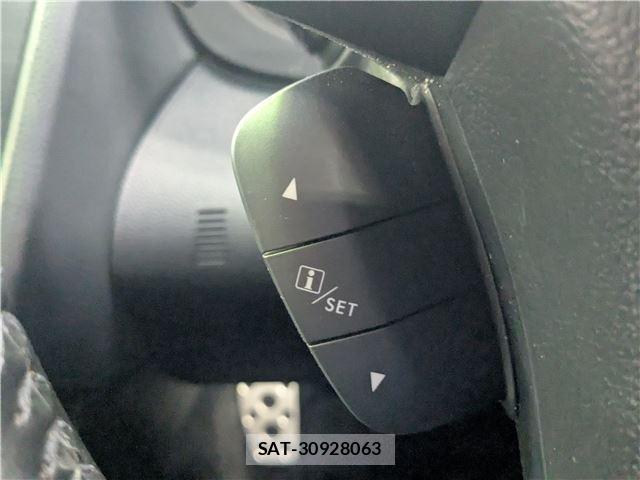 Subaru XV 2013-10 8815369-11
