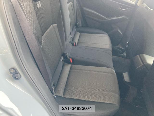 Subaru XV 2017-12 8816246-4