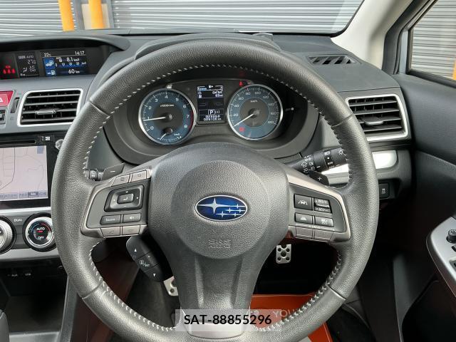 Subaru XV 2015-07 8817089-17