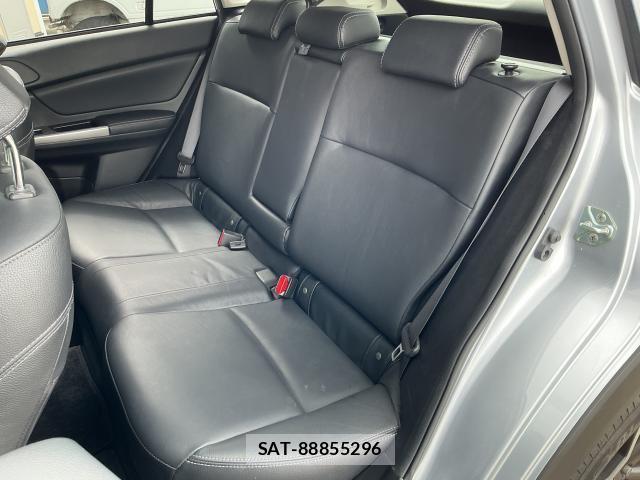 Subaru XV 2015-07 8817089-6
