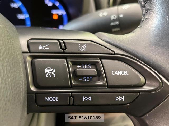 Toyota YARIS CROSS 2020-12 8812066-4