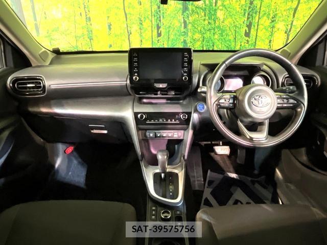 Toyota YARIS CROSS 2022-02 8812854-1