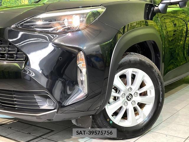 Toyota YARIS CROSS 2022-02 8812854-11