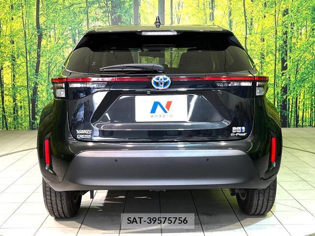 Toyota YARIS CROSS 2022-02 8812854-14