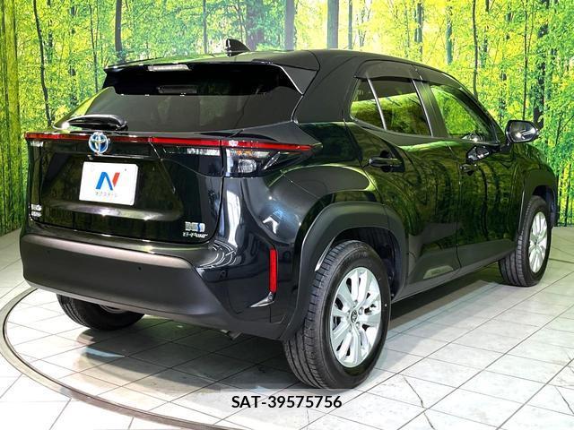 Toyota YARIS CROSS 2022-02 8812854-16