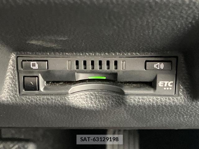 Toyota YARIS CROSS 2022-11 8812935-6