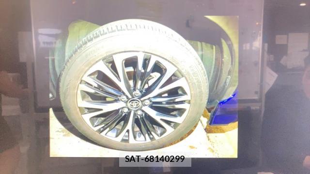 Toyota YARIS CROSS 2022-02 8813459-12