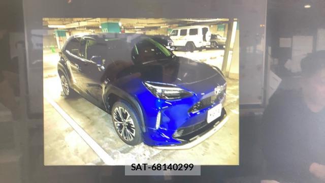 Toyota YARIS CROSS 2022-02 8813459-13