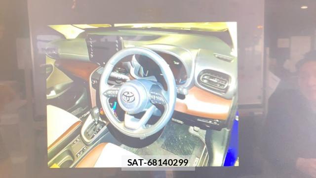 Toyota YARIS CROSS 2022-02 8813459-6
