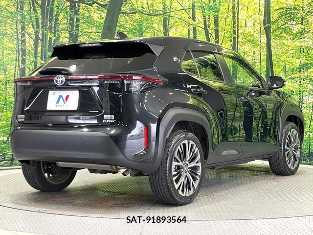 Toyota YARIS CROSS 2023-11 8814670-16