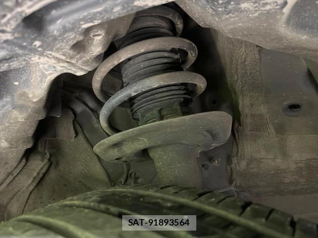 Toyota YARIS CROSS 2023-11 8814670-19