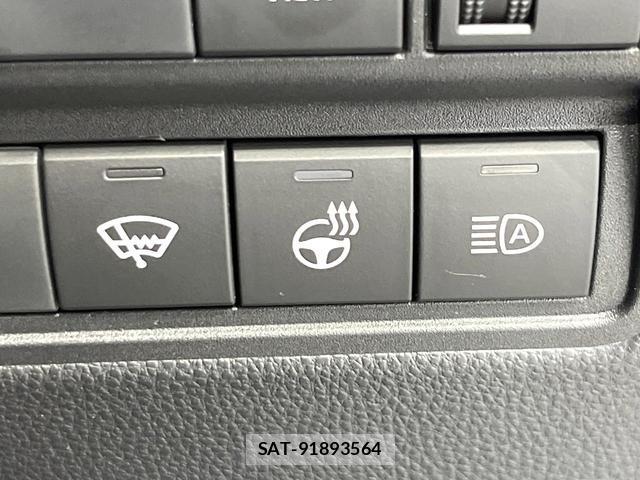 Toyota YARIS CROSS 2023-11 8814670-5