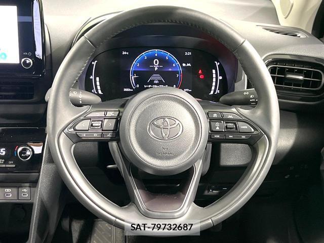 Toyota YARIS CROSS 2025-02 8815030-10