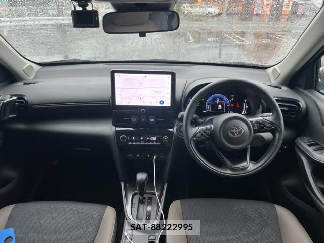 Toyota YARIS CROSS 2026-03 8815041-3