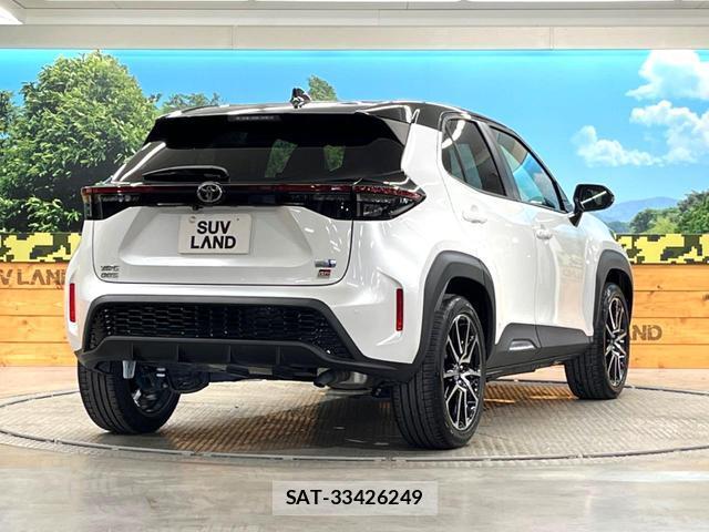 Toyota YARIS CROSS 2023-02 8815072-15