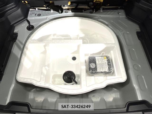 Toyota YARIS CROSS 2023-02 8815072-19
