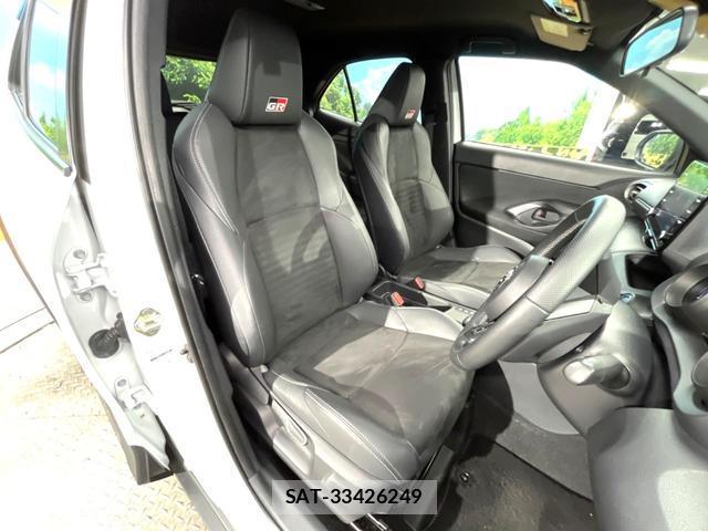 Toyota YARIS CROSS 2023-02 8815072-6