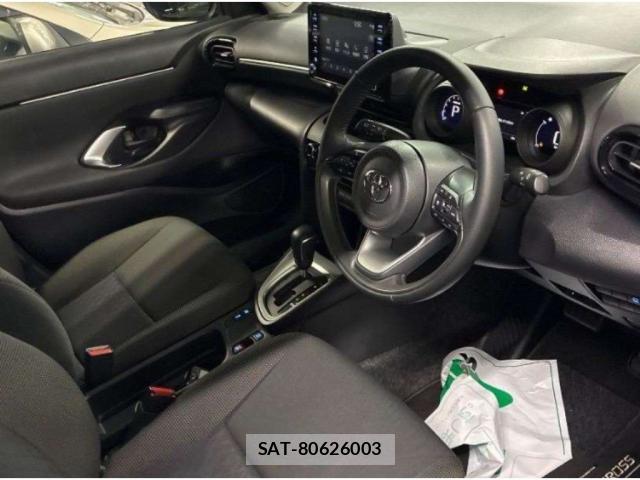 Toyota YARIS CROSS 2022-03 8816549-2