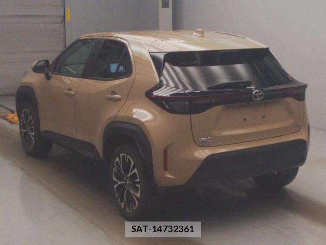 Toyota YARIS CROSS 2024-06 8817093-1