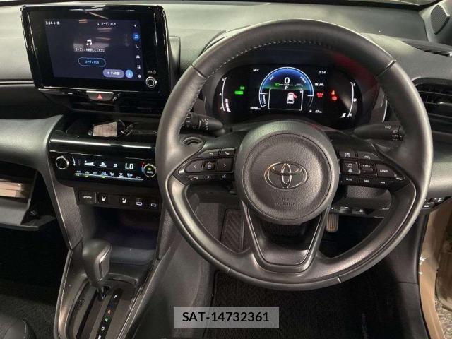 Toyota YARIS CROSS 2024-06 8817093-2